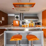 Sky Orange Jacuzzi Sauna 28 Floor Appartement