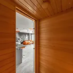 Sky Orange Jacuzzi Sauna 28 Floor Appartement *