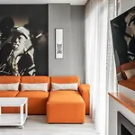 Sky Orange Jacuzzi Sauna 28 Floor Apartment
