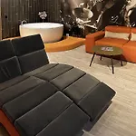 Sky Orange Jacuzzi Sauna 28 Floor Klaipėda
