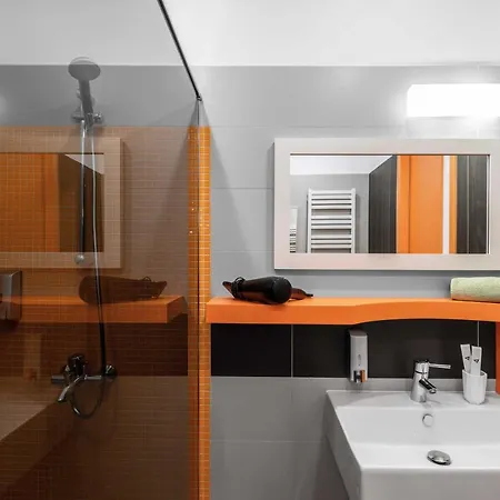 Sky Orange Jacuzzi Sauna 28 Floor