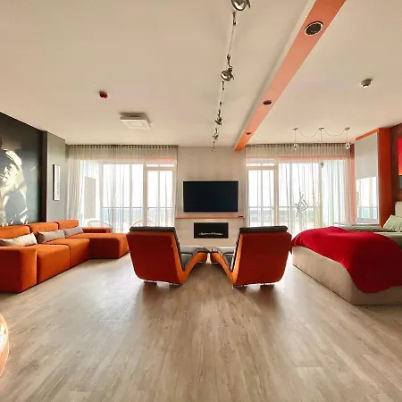 Sky Orange Jacuzzi Sauna 28 Floor *