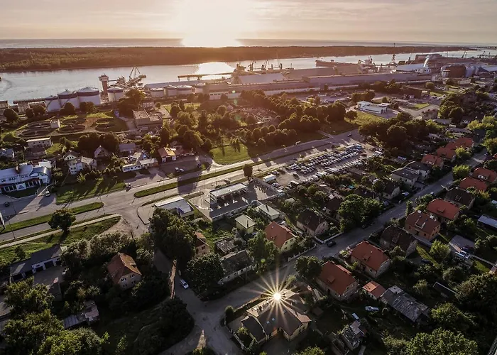 Sky Orange Jacuzzi Sauna 28 Floor 克莱佩达