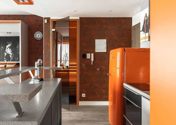 Sky Orange Jacuzzi Sauna 28 Floor *